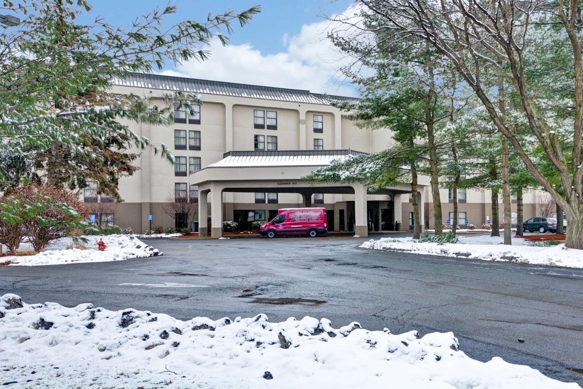 Hampton Inn Albany-Wolf Road Exterior foto