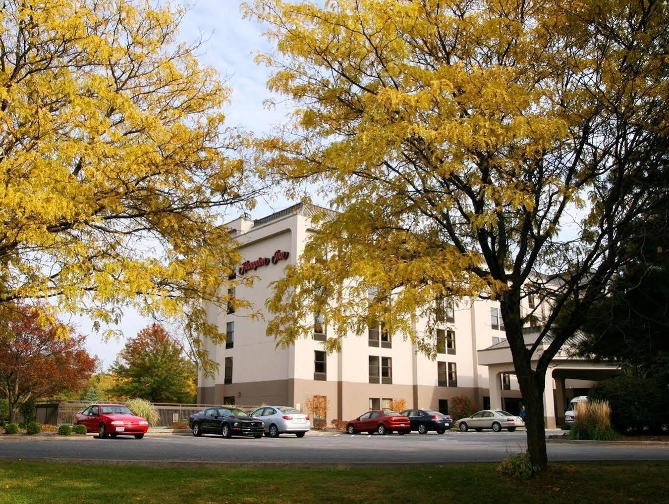 Hampton Inn Albany-Wolf Road Exterior foto